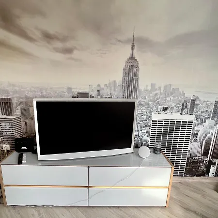 Sunrise Smart Apartment Warna